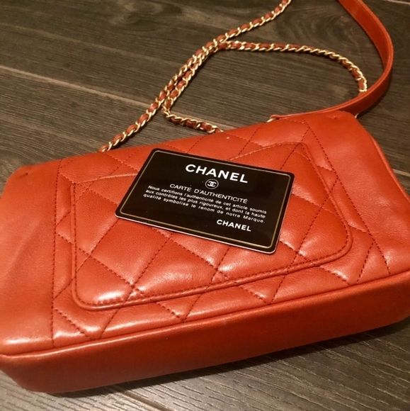 CHANEL Diana - Picture 3 of 12